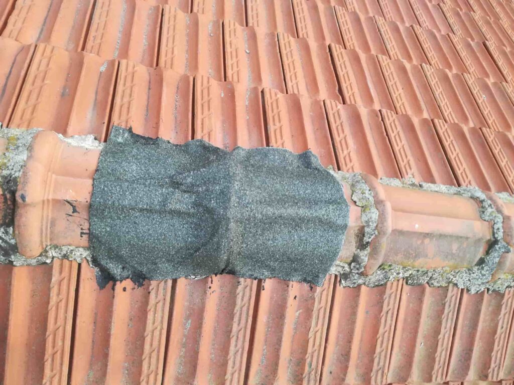 Roof needing repairs to stop water leaks